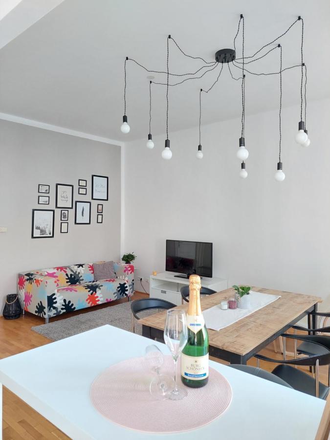 Vienna Charm Apartment Екстер'єр фото